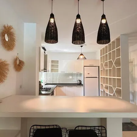 Burla Calis フェティエ